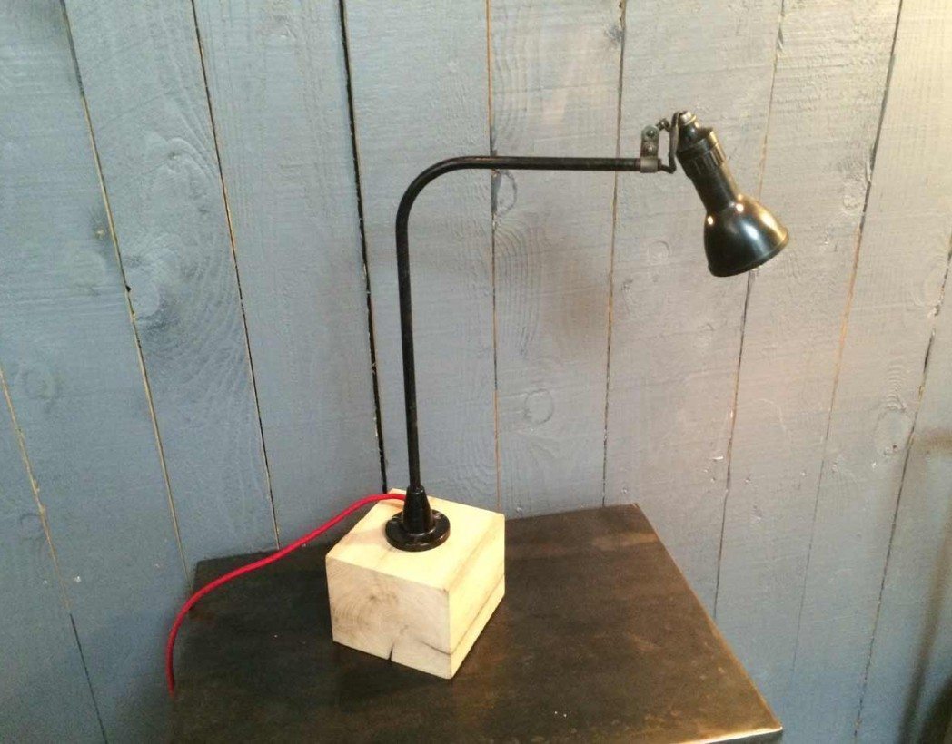 Lampe machine à coudre