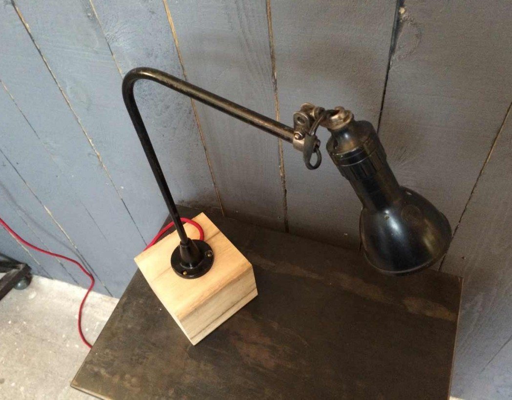 Lampe machine à coudre